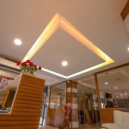 Hotel Q-Inn Kolkata Bagian luar foto