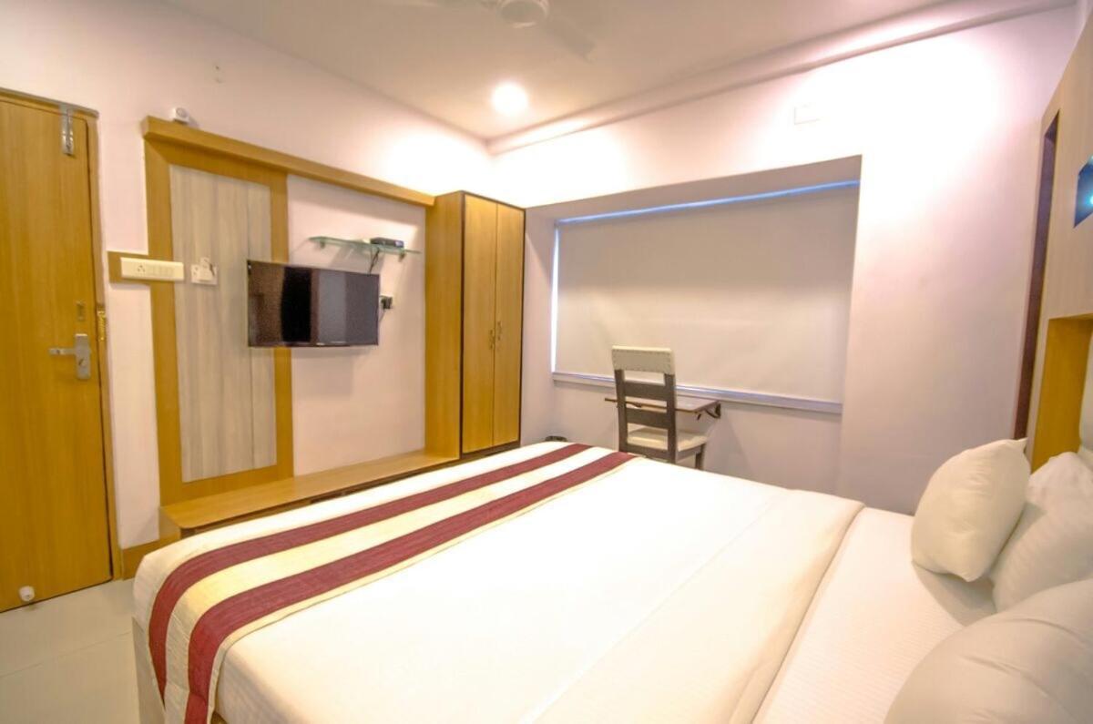 Hotel Q-Inn Kolkata Bagian luar foto