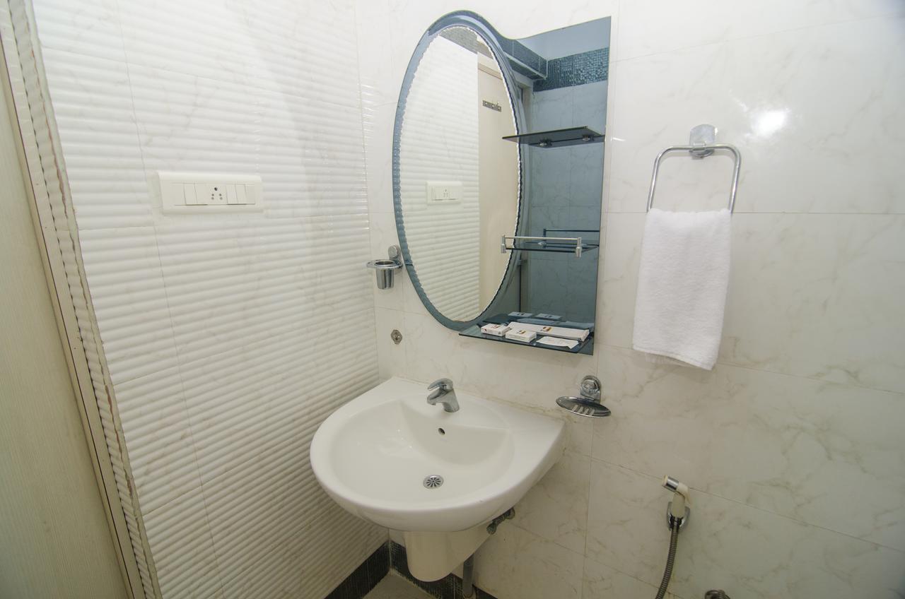 Hotel Q-Inn Kolkata Bagian luar foto